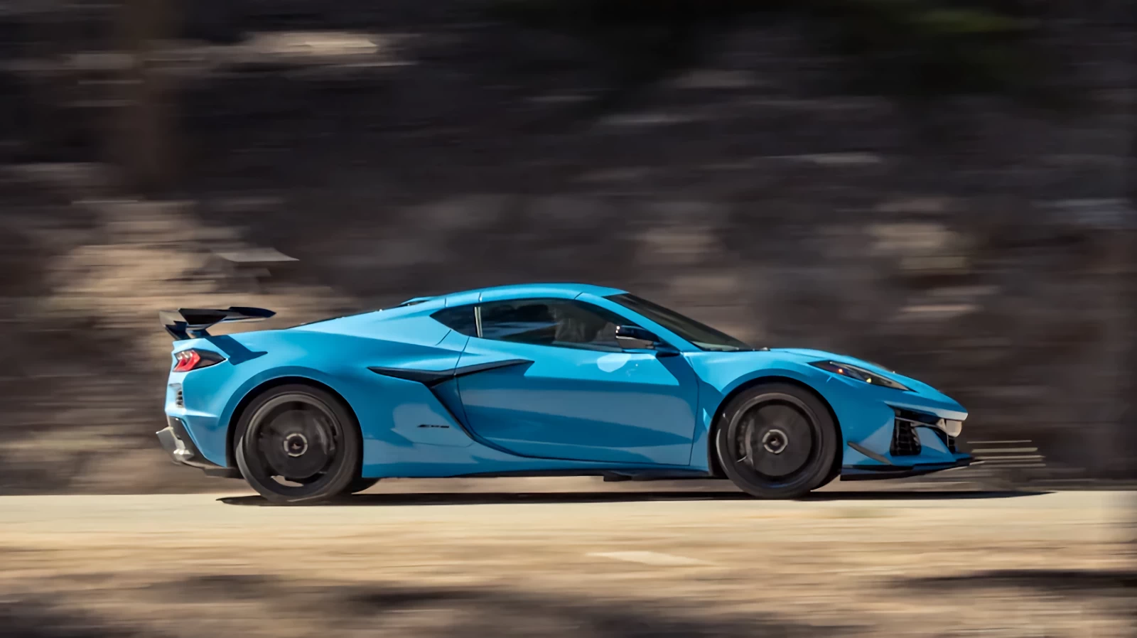Click to Enlarge-Esc to Close Corvette Generations/C8/C8 2023 Blue Z06-Z07 Right 1.webp